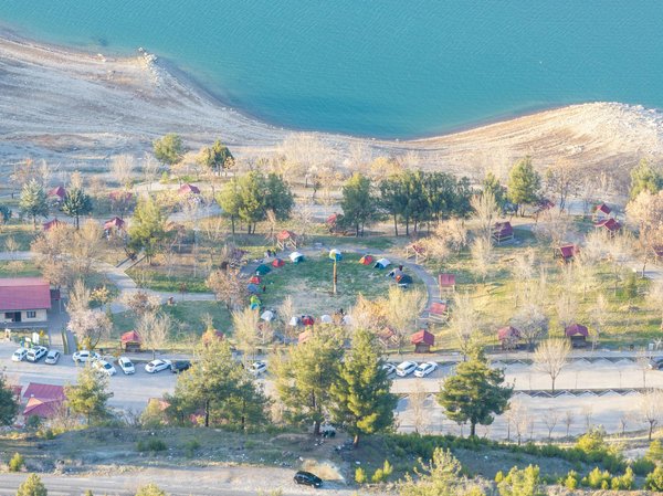 Évasions Inoubliables : Louez des Châteaux Éblouissants en Europe pour des Vacances de Rêve